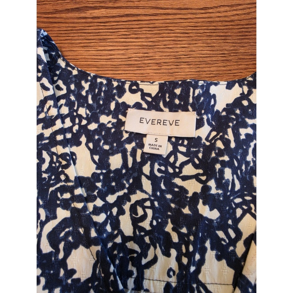 Evereve Shay Dress Womens Size Small Navy Blue &White Pockets V-Neck Puff Sleeve - Picture 4 of 11